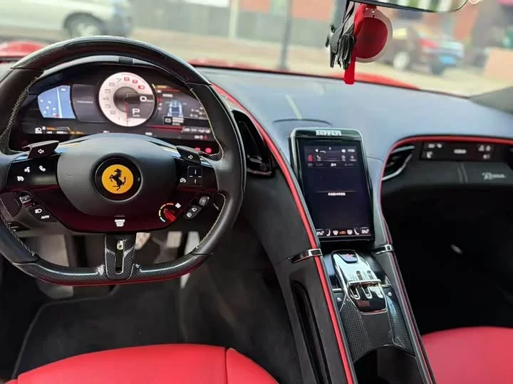 ferrari Roma