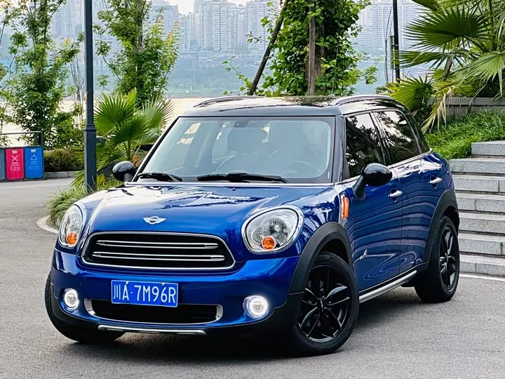 MINI COUNTRYMAN