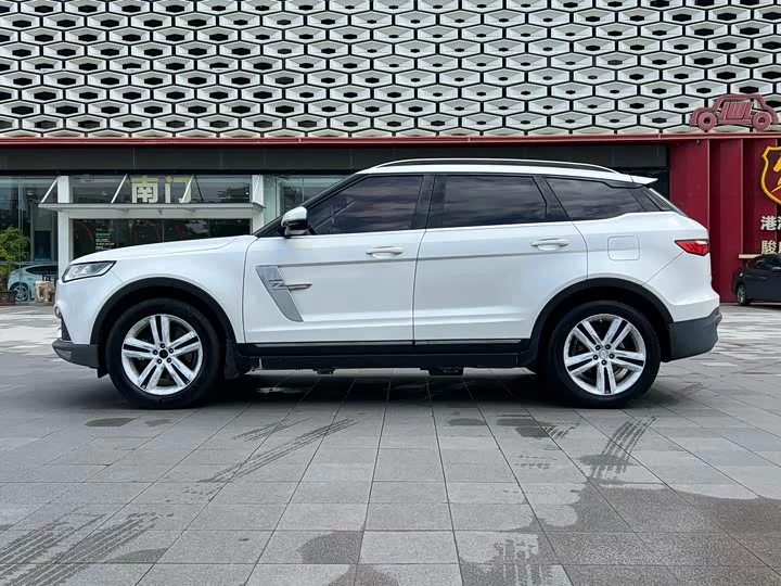 Zotye T700