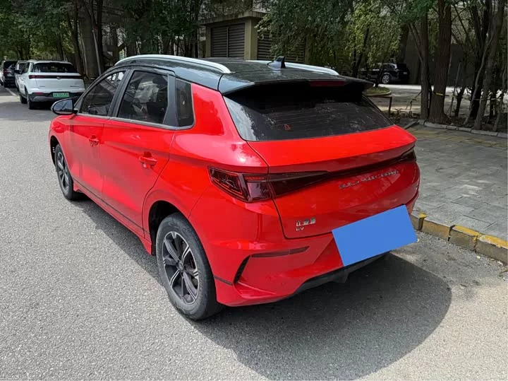 BYD e2