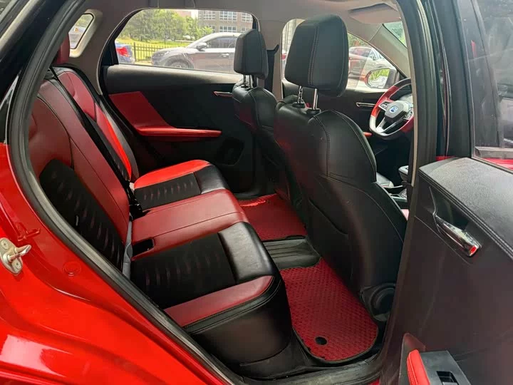 BYD e2