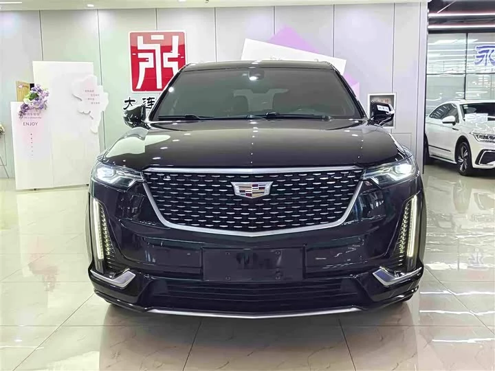 Cadillac XT6