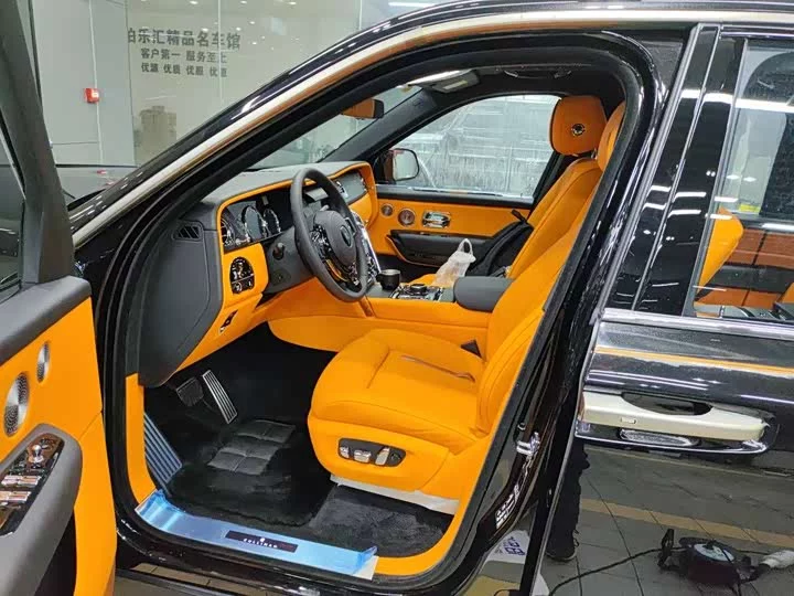 Rolls Royce Cullinan