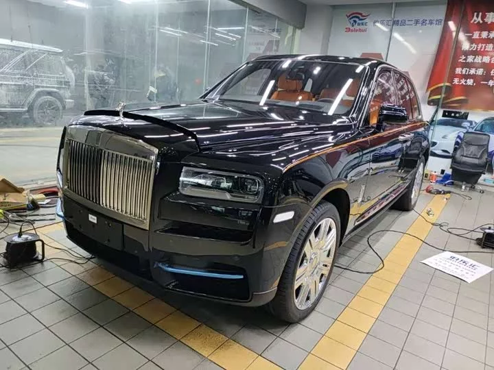 Rolls Royce Cullinan