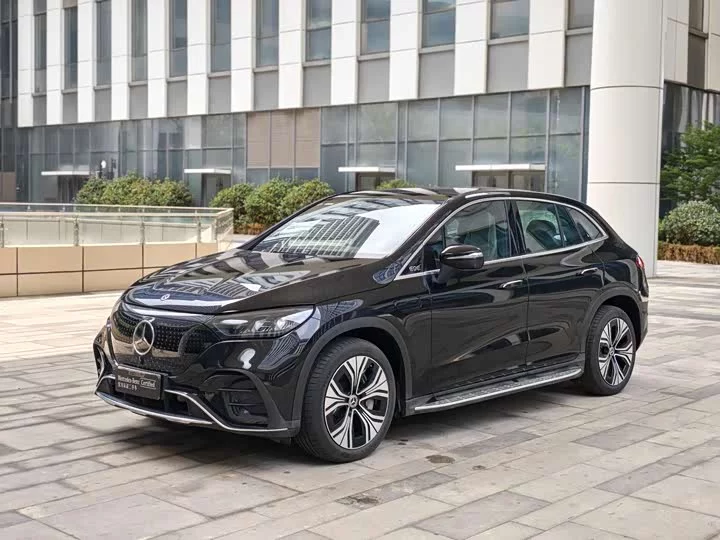 Mercedes-Benz EQE SUV