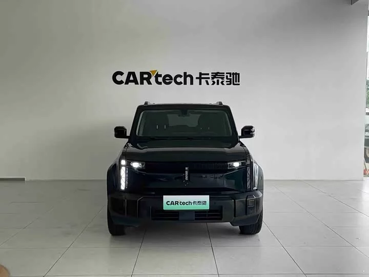 iCAR 03