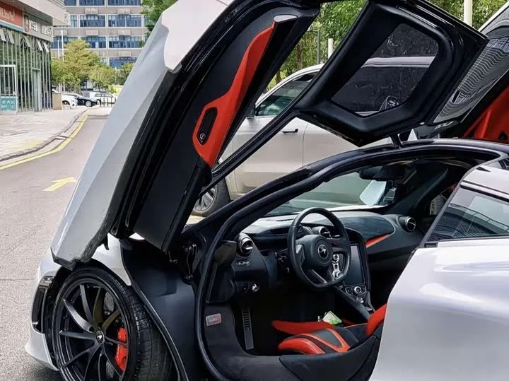 McLaren 720S