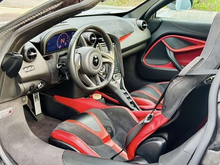 McLaren 720S