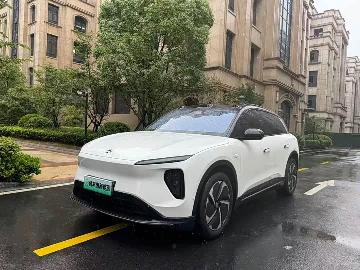 NIO ES6