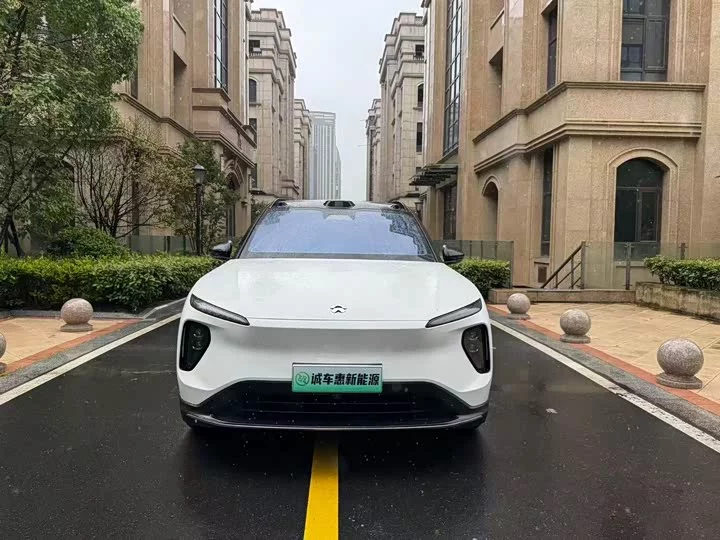 NIO ES6