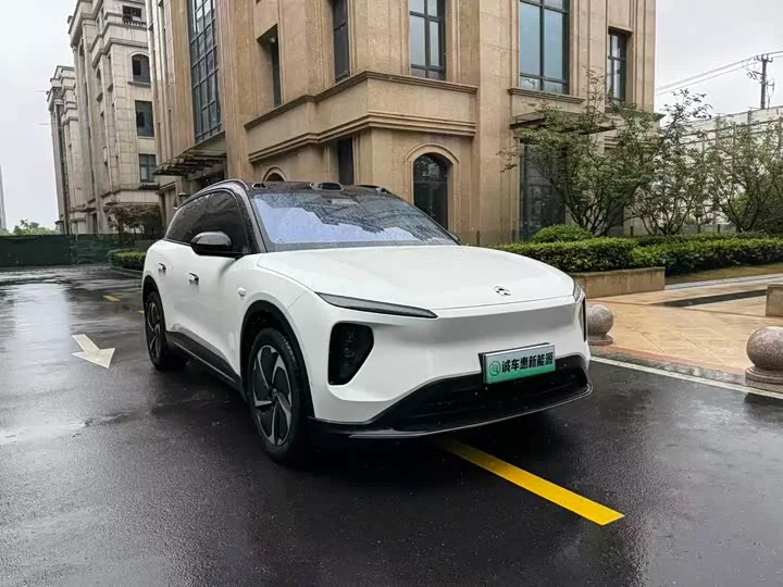 NIO ES6