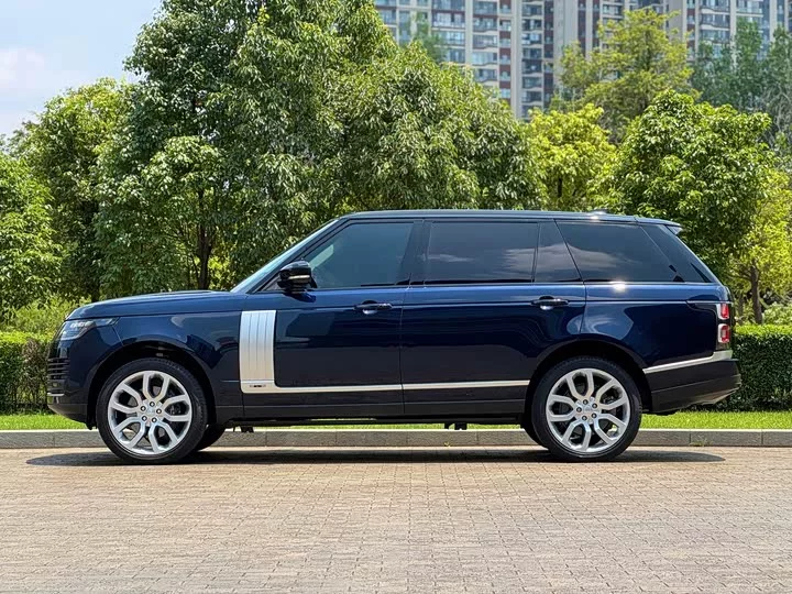 Land Rover range rover