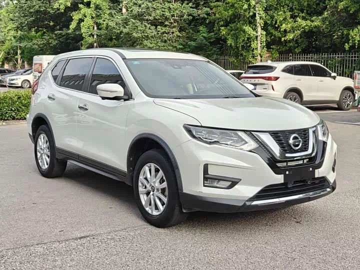 Nissan Qijun