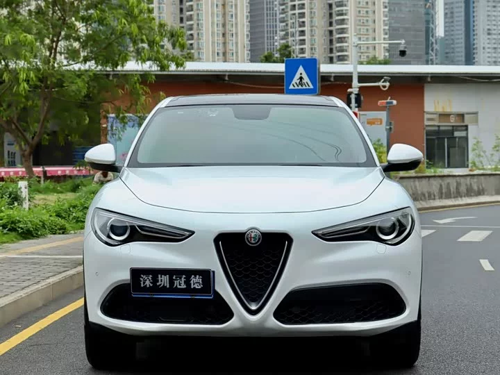 alfa romeo Stelvio