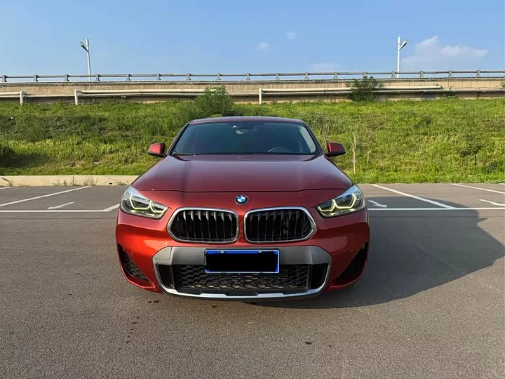 BMW X2