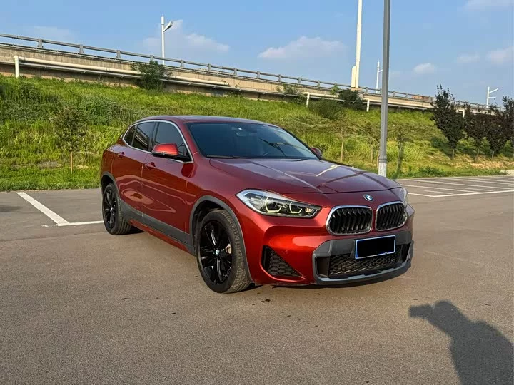 BMW X2