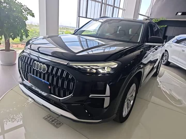 Audi Q6