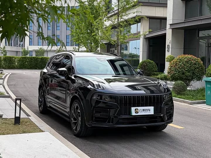 Lynk & Co 09 EM-P