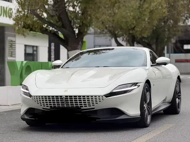 ferrari Roma