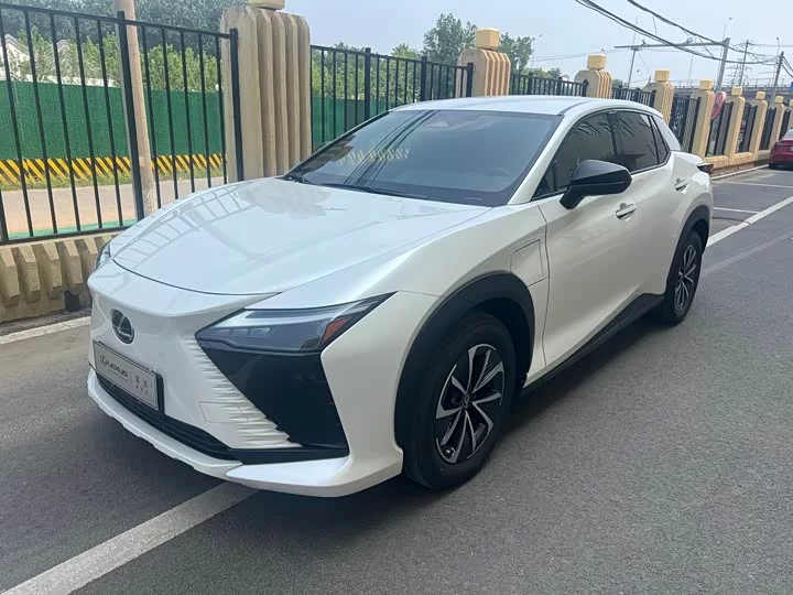 Lexus RZ