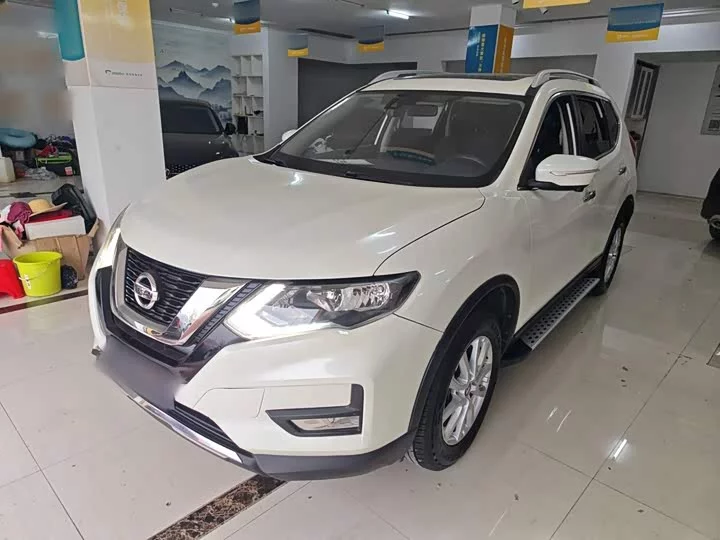 Nissan Qijun