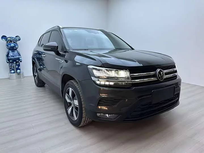 Volkswagen Tharu