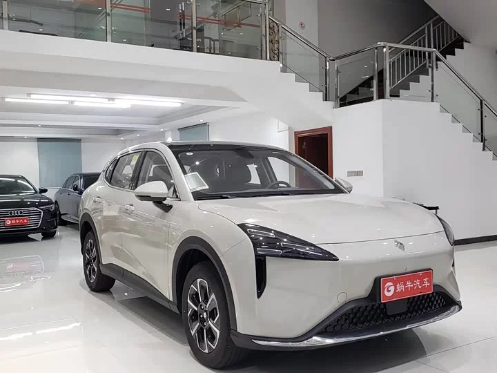 Baojun E6