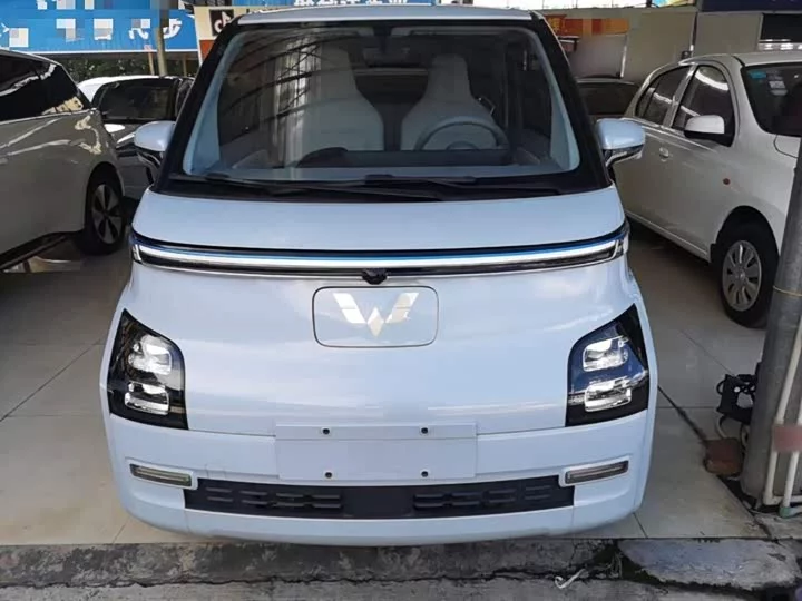 Wuling Air ev clear sky