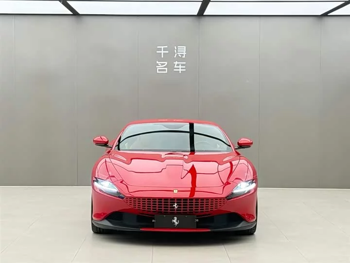 ferrari Roma
