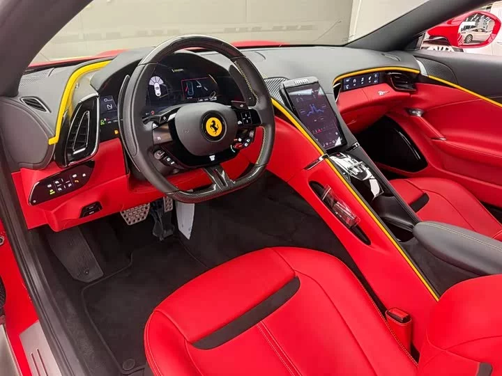 ferrari Roma