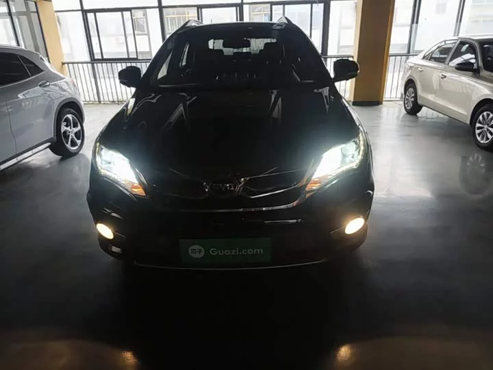 BYD S7