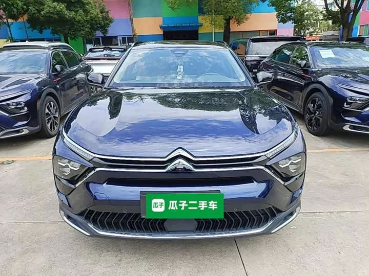 Citroën Versailles C5 X