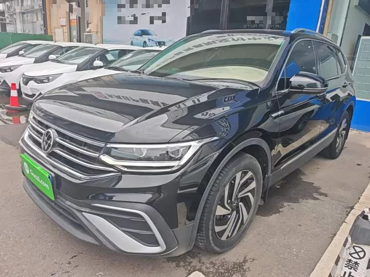 Volkswagen Tiguan L