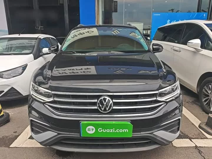 Volkswagen Tiguan L