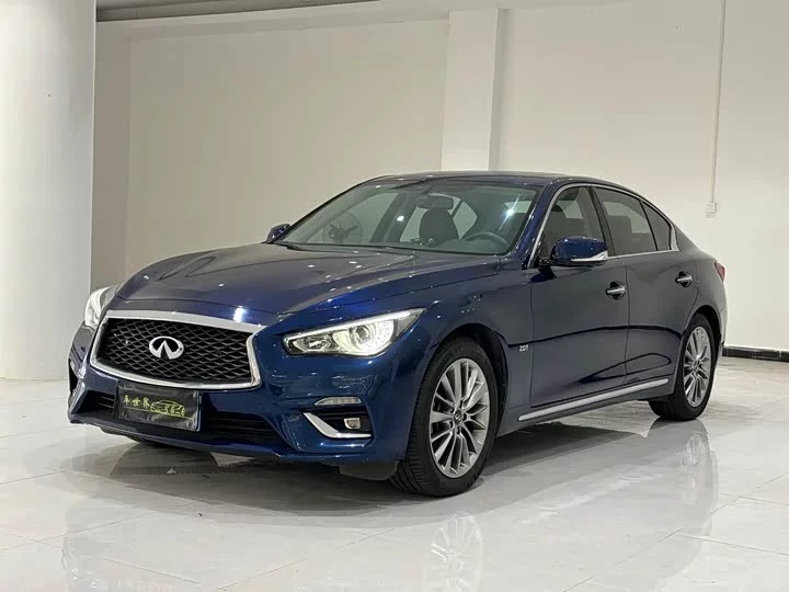 Infiniti Q50L