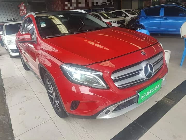 Mercedes-Benz GLA