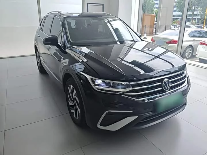 Volkswagen Tiguan L