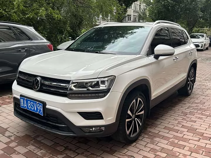 Volkswagen Tharu