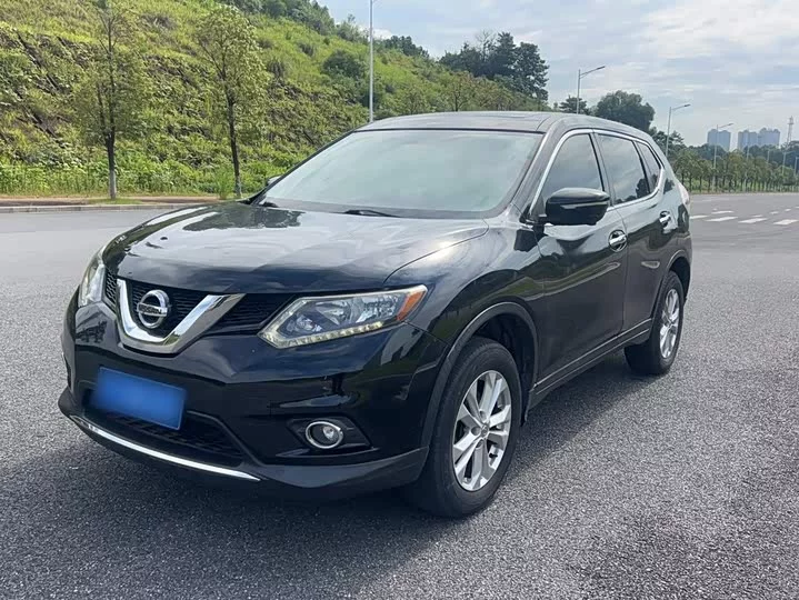 Nissan Qijun