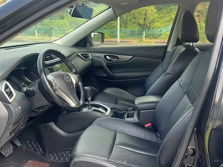 Nissan Qijun