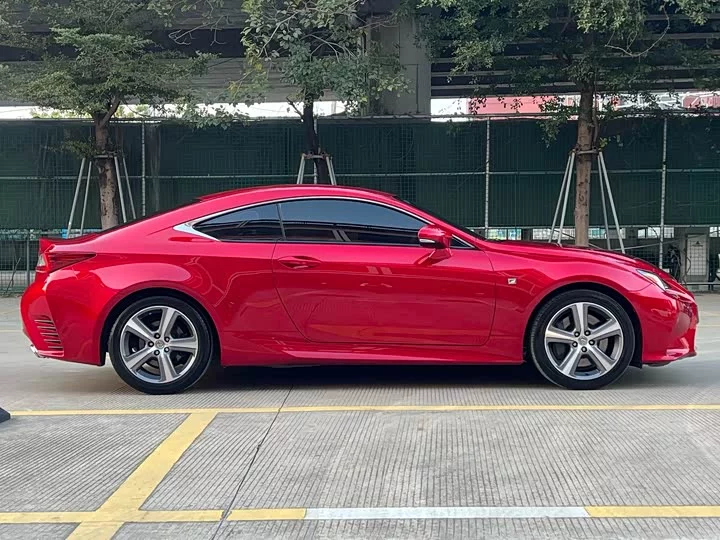 Lexus RC