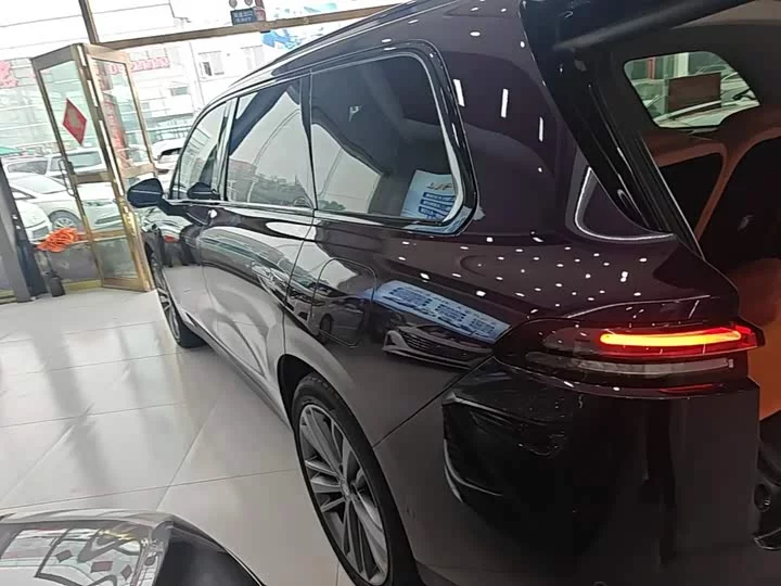 Leapmotor C16