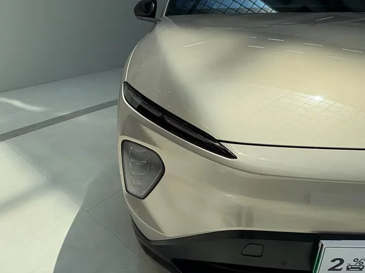 NIO EC7