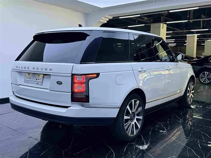 Land Rover range rover