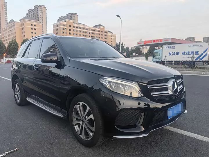 Mercedes-Benz GLE (Imported)