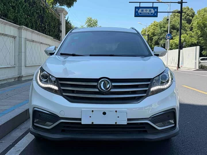 Dongfeng Fengon 580