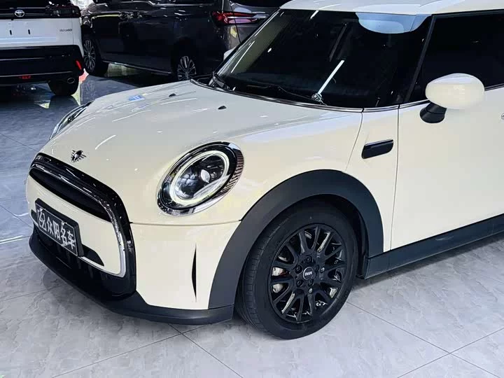 MINI 