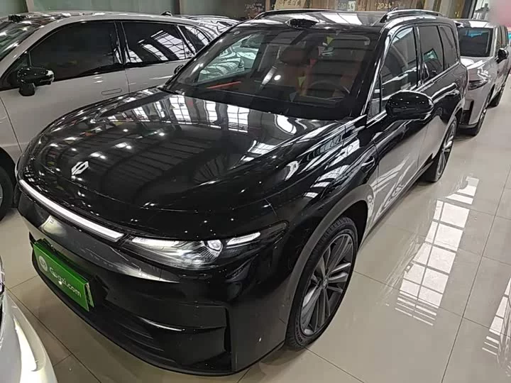 Leapmotor C16