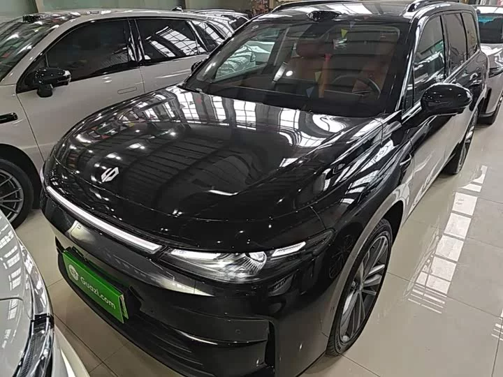 Leapmotor C16