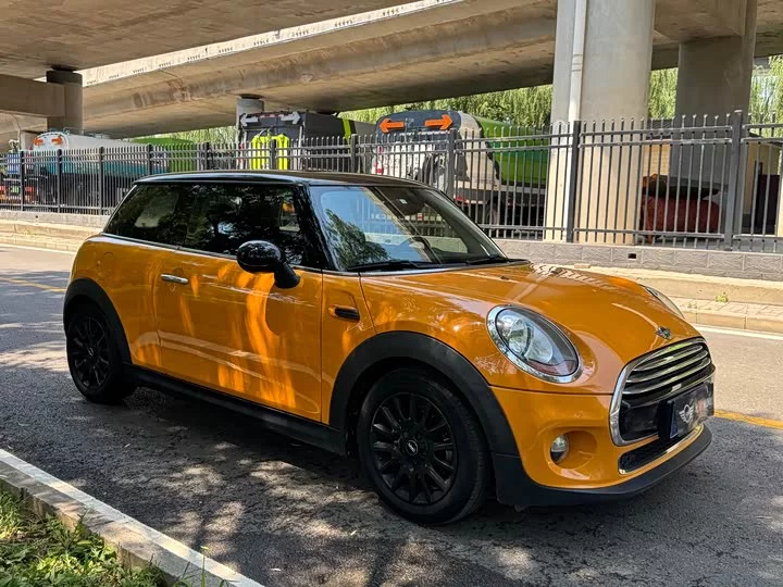 MINI 